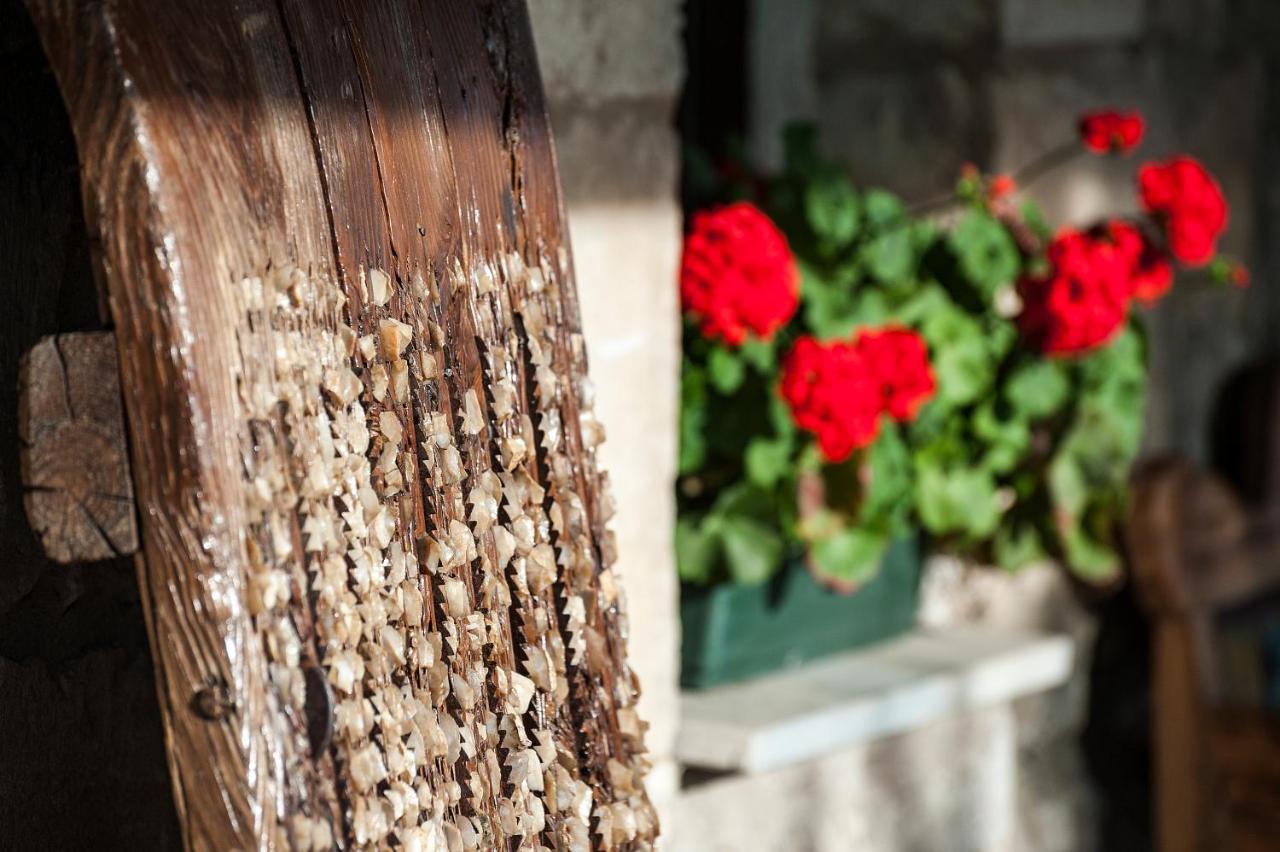Albergue Turistico "La Fabrica" Tardajos Εξωτερικό φωτογραφία